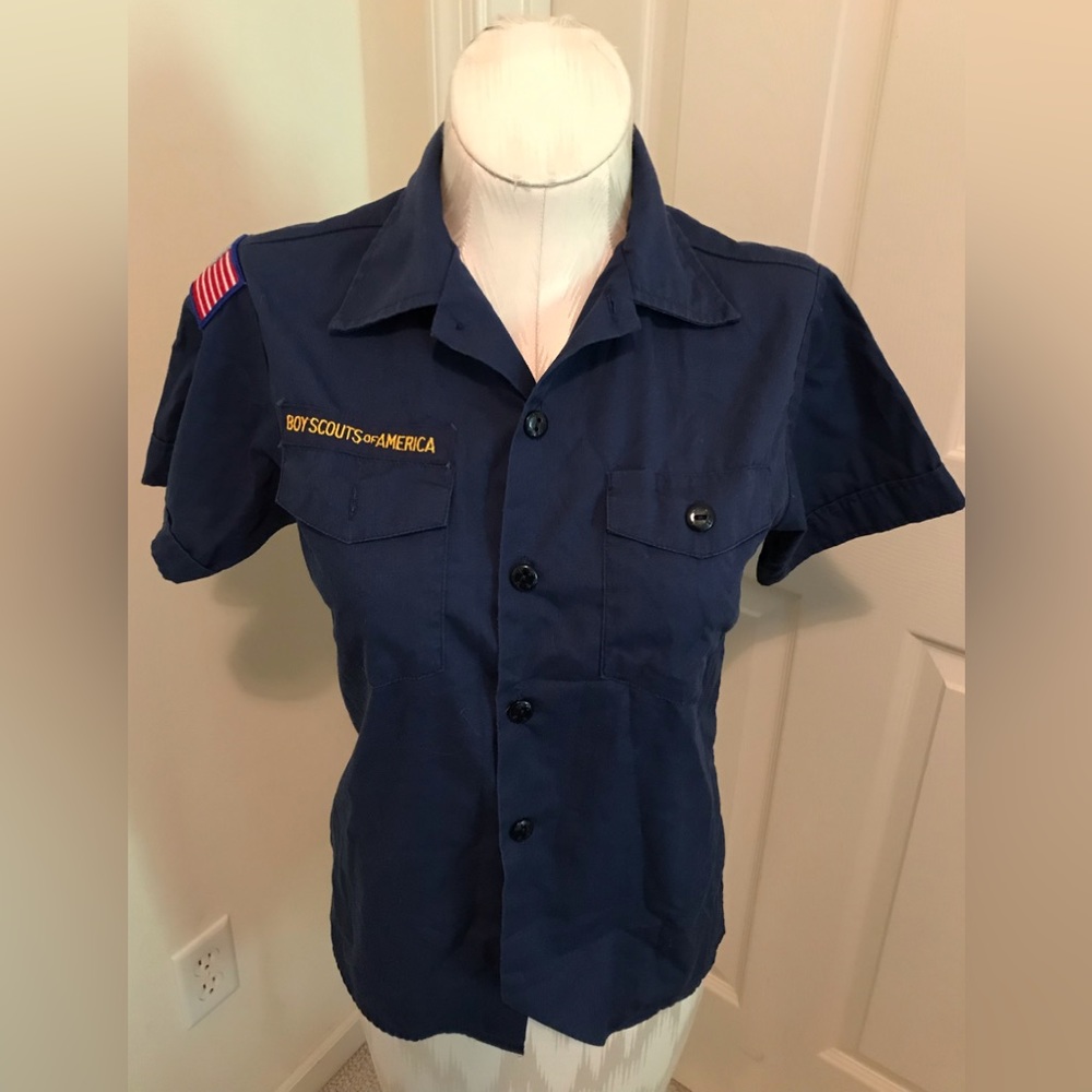 Boy Scouts youth medium s/s gently used